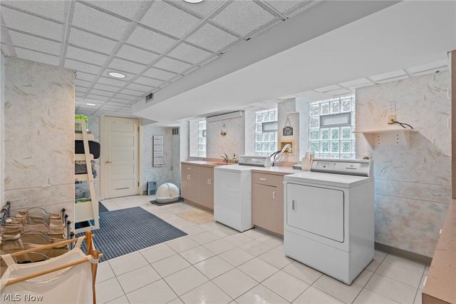 14211 Larchmere Boulevard, Shaker Heights, OH 44120