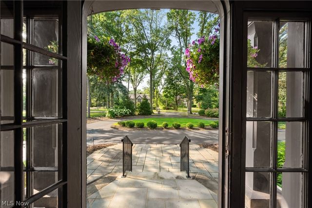14211 Larchmere Boulevard, Shaker Heights, OH 44120