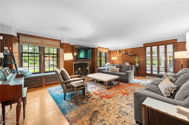 14211 Larchmere Boulevard, Shaker Heights, OH 44120