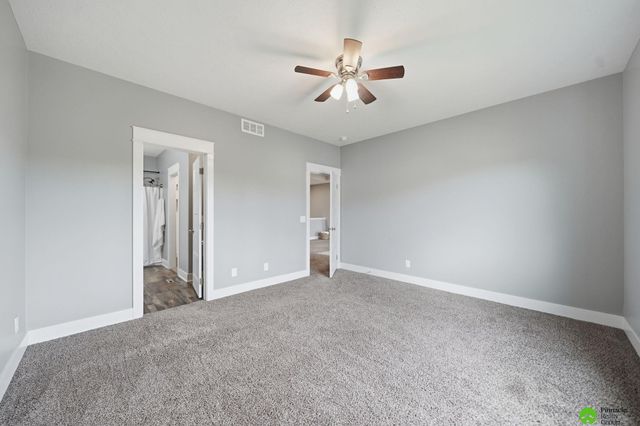 9515 Friedman Street, Lincoln, NE 68516