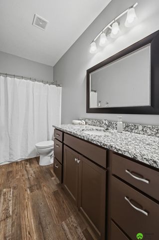 9515 Friedman Street, Lincoln, NE 68516
