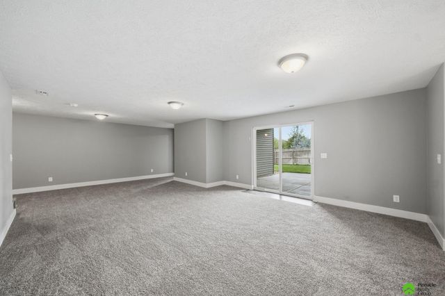 9515 Friedman Street, Lincoln, NE 68516