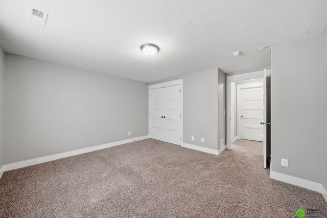 9515 Friedman Street, Lincoln, NE 68516