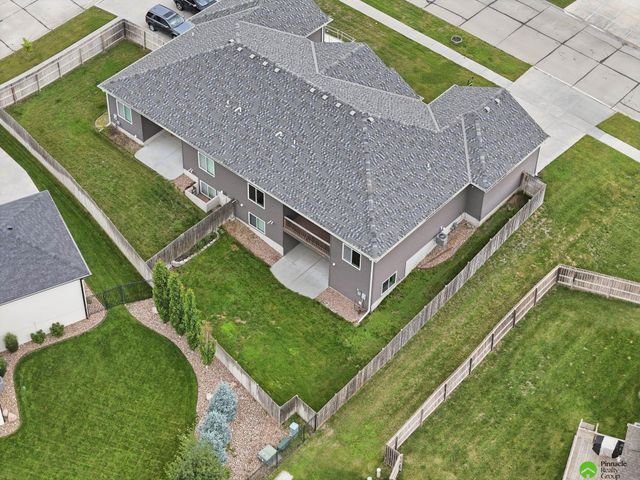9515 Friedman Street, Lincoln, NE 68516