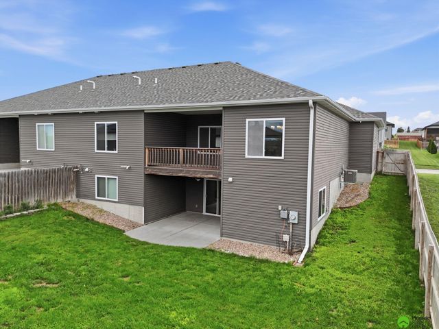 9515 Friedman Street, Lincoln, NE 68516