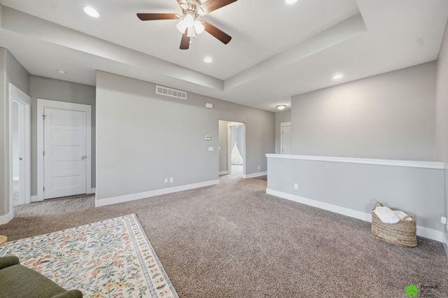 9515 Friedman Street, Lincoln, NE 68516
