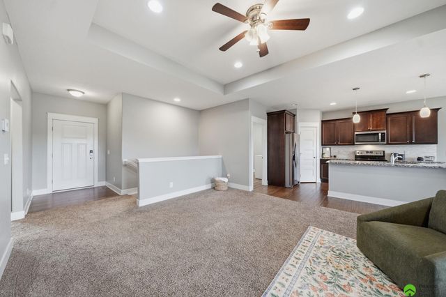 9515 Friedman Street, Lincoln, NE 68516