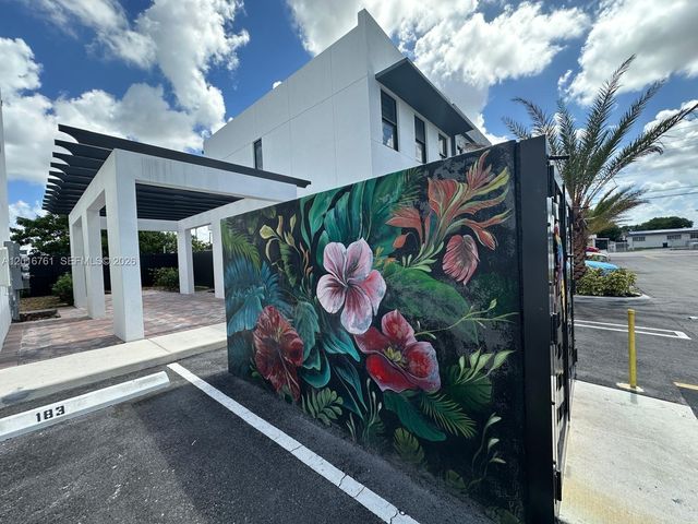 19199 NW 37 Ave, Miami Gardens, FL 33056