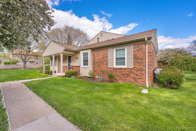 24228 Bashian Drive, Novi, MI 48375