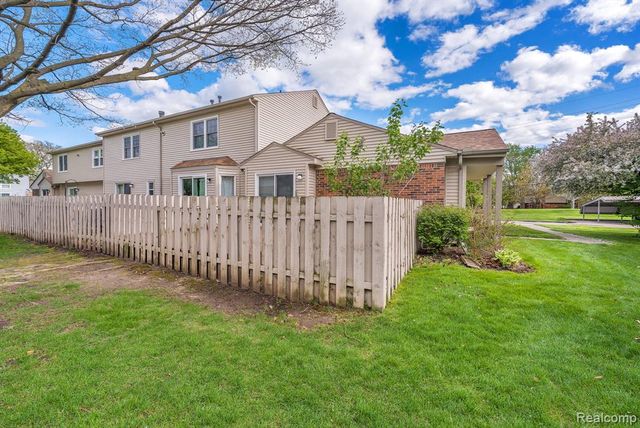 24228 Bashian Drive, Novi, MI 48375