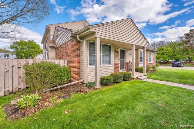 24228 Bashian Drive, Novi, MI 48375