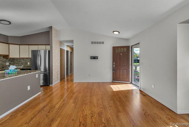 24228 Bashian Drive, Novi, MI 48375