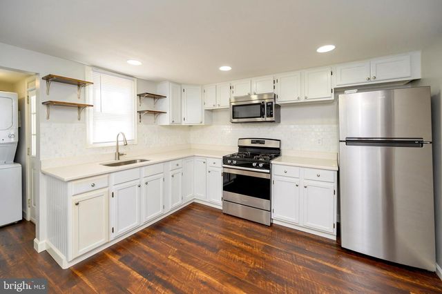 610 SHEPHERD ST, Fredericksburg, VA 22401