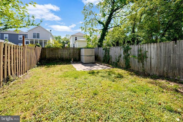 610 SHEPHERD ST, Fredericksburg, VA 22401