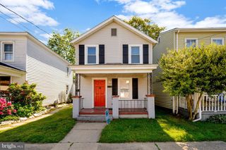 610 SHEPHERD ST, Fredericksburg, VA 22401