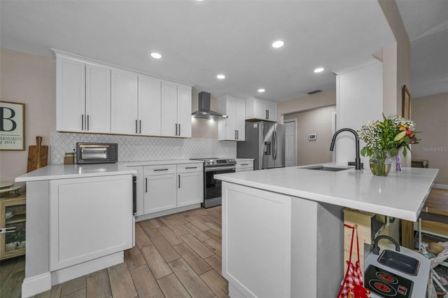 2823 CHALLENGER DRIVE, Palm Harbor, FL 34683
