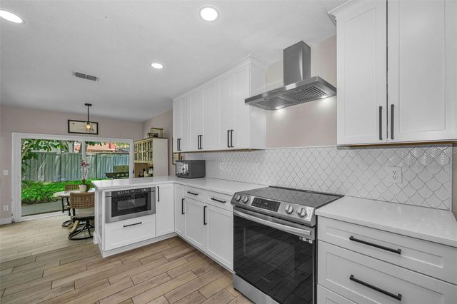 2823 CHALLENGER DRIVE, Palm Harbor, FL 34683