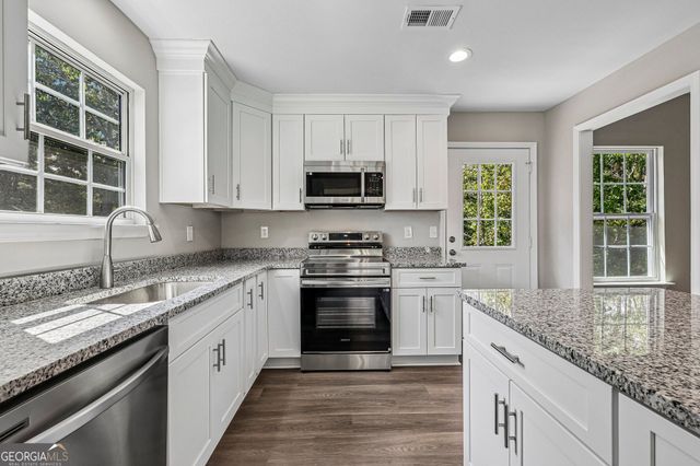 382 Arlington Lane, Commerce, GA 30529