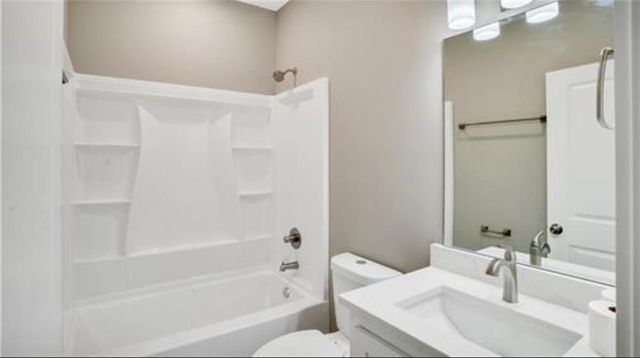 223 E Mill Avenue, Osawatomie, KS 66064