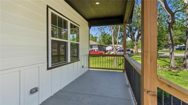 223 E Mill Avenue, Osawatomie, KS 66064