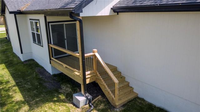 223 E Mill Avenue, Osawatomie, KS 66064