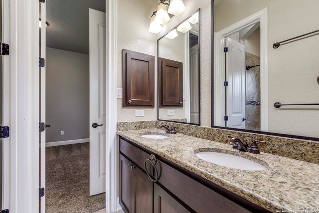 15711 Dell, Selma, TX 78154