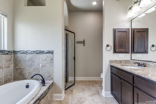 15711 Dell, Selma, TX 78154