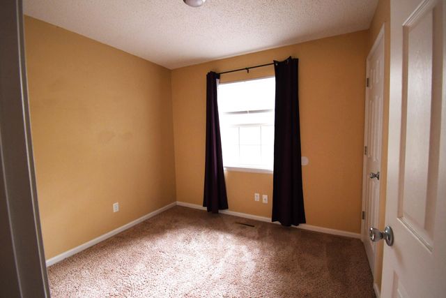 3120 W Countryside Drive, Springfield, MO 65807