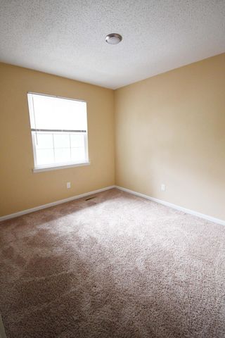 3120 W Countryside Drive, Springfield, MO 65807