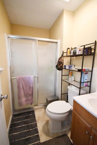 3120 W Countryside Drive, Springfield, MO 65807