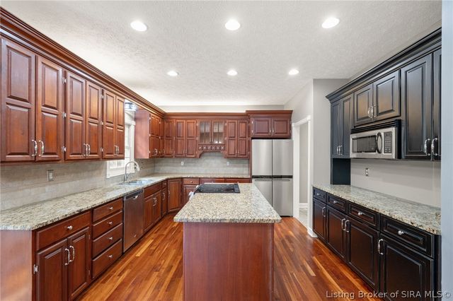 7315 Wind Dance Parkway, Greenville, IN 47124