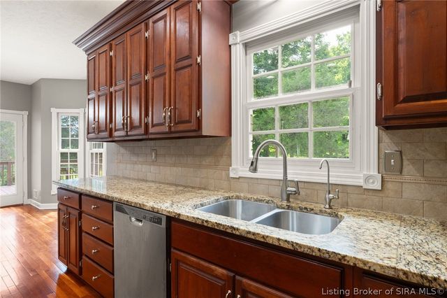 7315 Wind Dance Parkway, Greenville, IN 47124