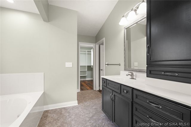 7315 Wind Dance Parkway, Greenville, IN 47124