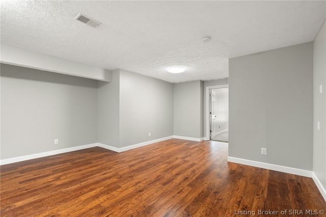 7315 Wind Dance Parkway, Greenville, IN 47124