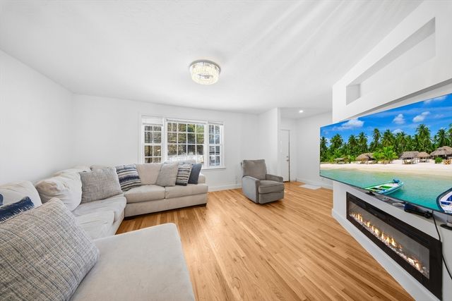 511 Bigelow, Marlborough, MA 01752