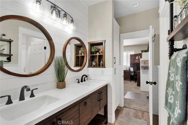 13817 Grant Way, Oak Hills, CA 92344