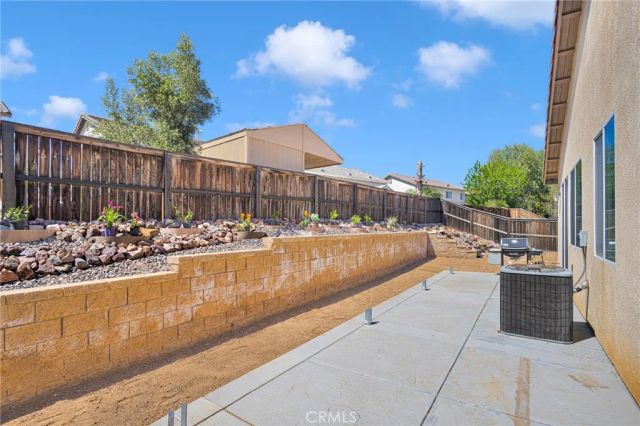 13817 Grant Way, Oak Hills, CA 92344