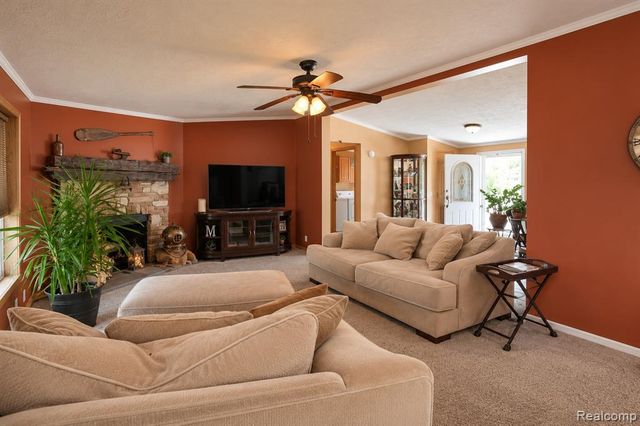 285 Madison Court, White Lake, MI 48386
