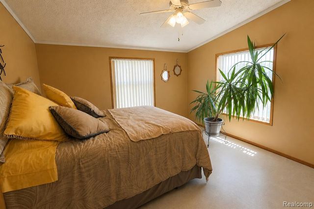 285 Madison Court, White Lake, MI 48386