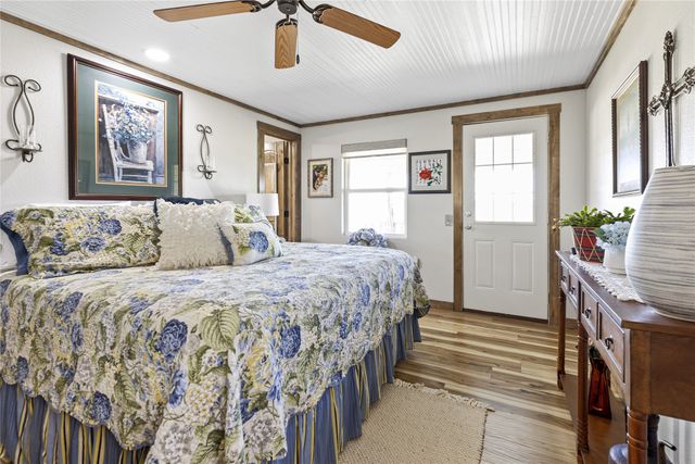 725 County Road 520, Evant, TX 76525