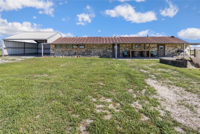 725 County Road 520, Evant, TX 76525