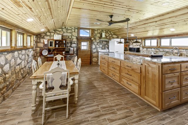 725 County Road 520, Evant, TX 76525