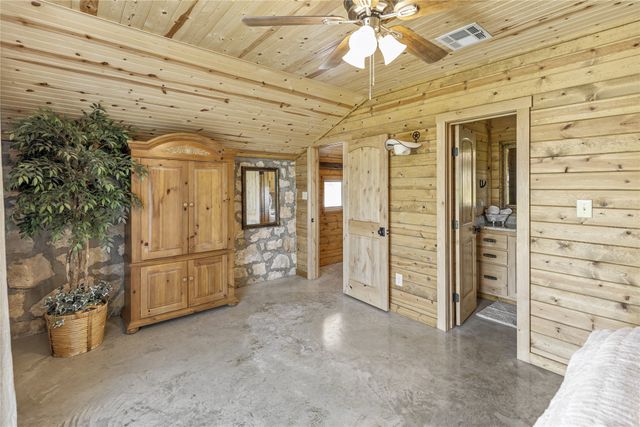 725 County Road 520, Evant, TX 76525