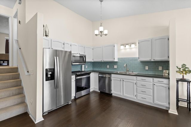 5545 126th Street W, Apple Valley, MN 55124