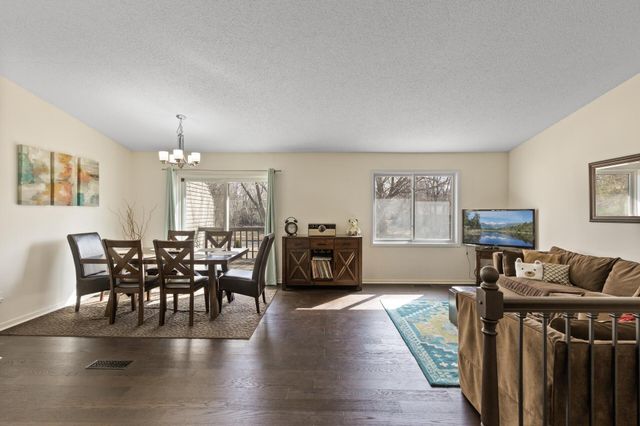 5545 126th Street W, Apple Valley, MN 55124