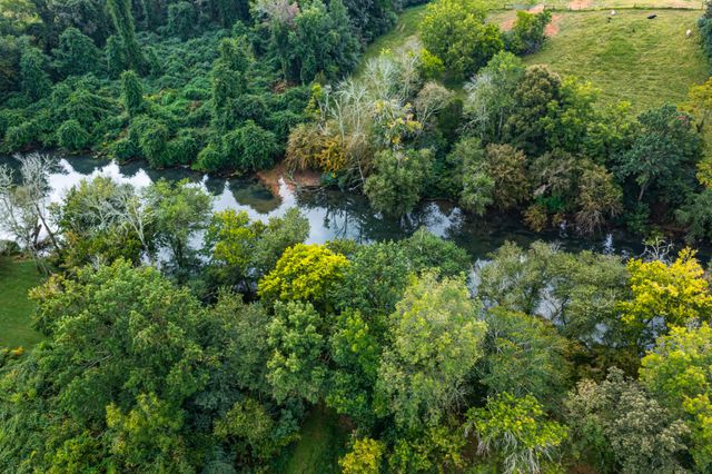 5071 Shelbyville Rd, Mcminnville, TN 37110