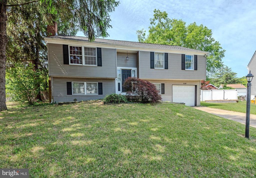818 AYLESBURY GARTH, Arnold, MD 21012