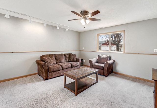 338 4th Avenue NE, Lonsdale, MN 55046