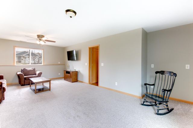 338 4th Avenue NE, Lonsdale, MN 55046