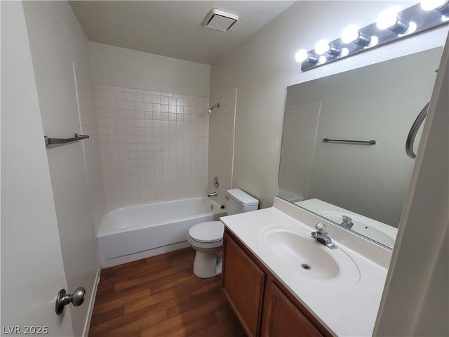 1104 PINTO ROCK Lane 201, Las Vegas, NV 89128